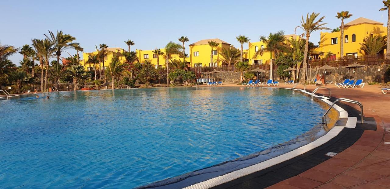 Apartamento Tamarindo I piscinas de agua salada - fibra óptica Corralejo Exterior foto
